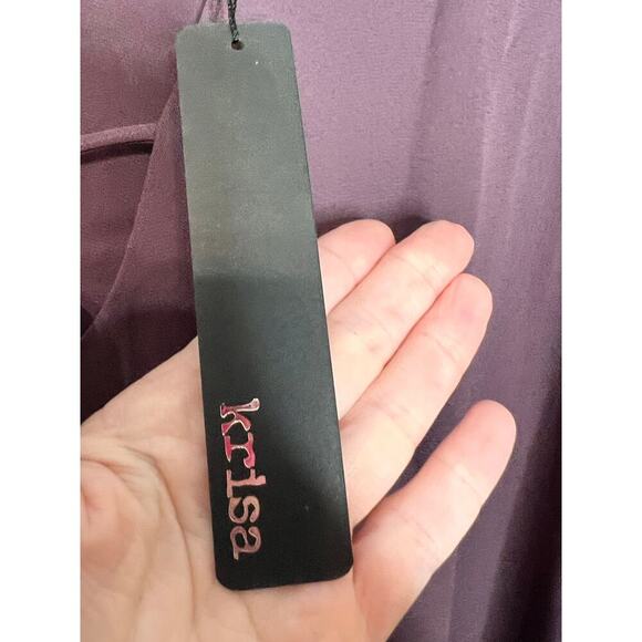 Krisa Revolve Plum Purple V-Neck Long Sleeve Shift Mini Dress Size Small NWT - Picture 4 of 9